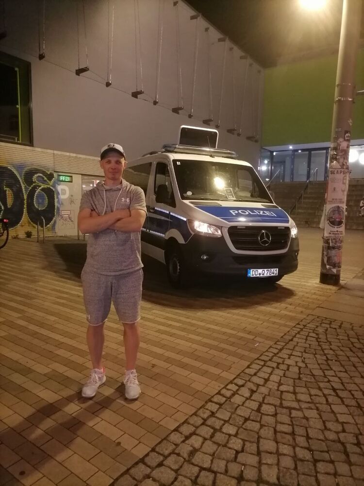  ,   Michael, 40 ,   ,   , c 