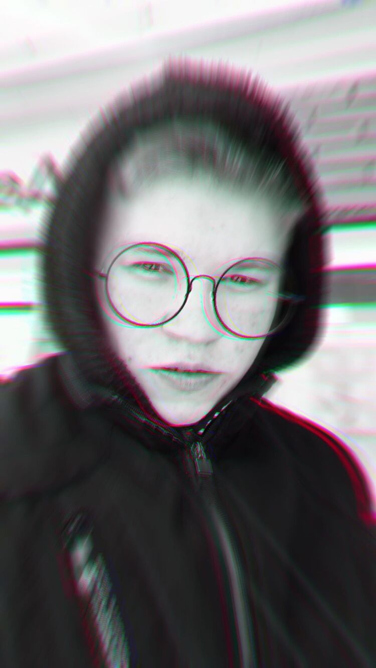  40324223  , 21 ,    -