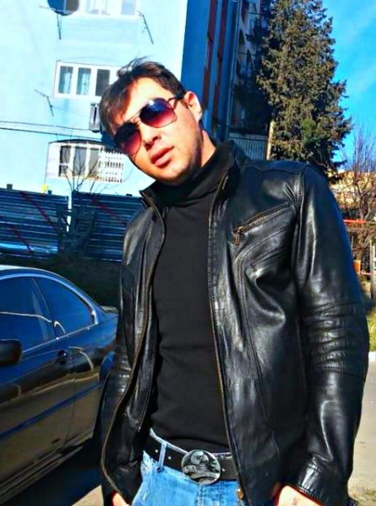  ,   Roko, 43 ,   ,   , c 