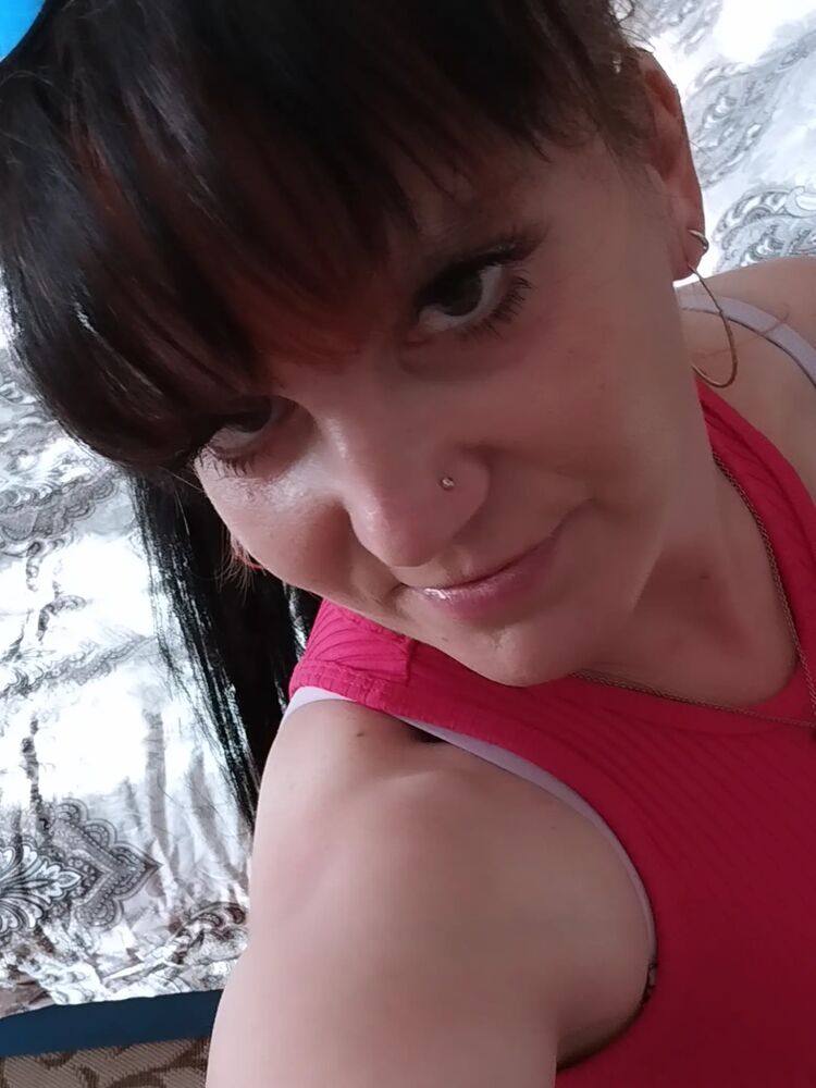  52611333  Lana, 40 ,    
