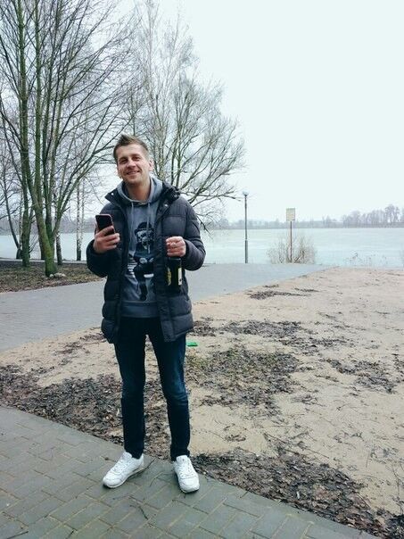  17168603  Sergey, 32 ,    