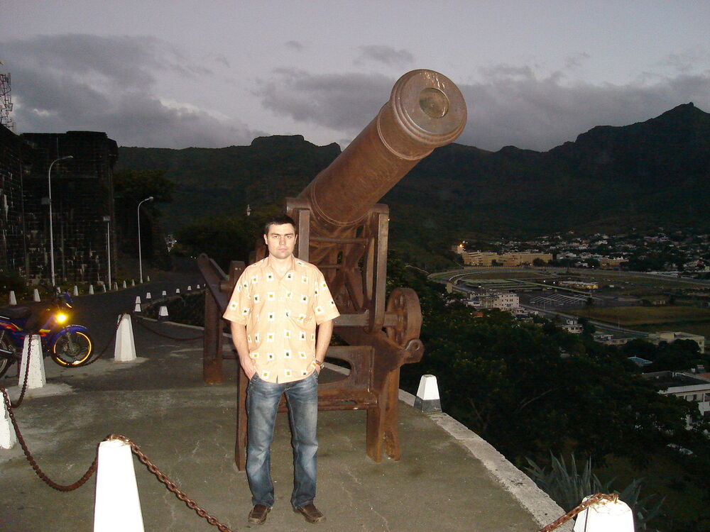  14004293  Ivan, 41 ,    