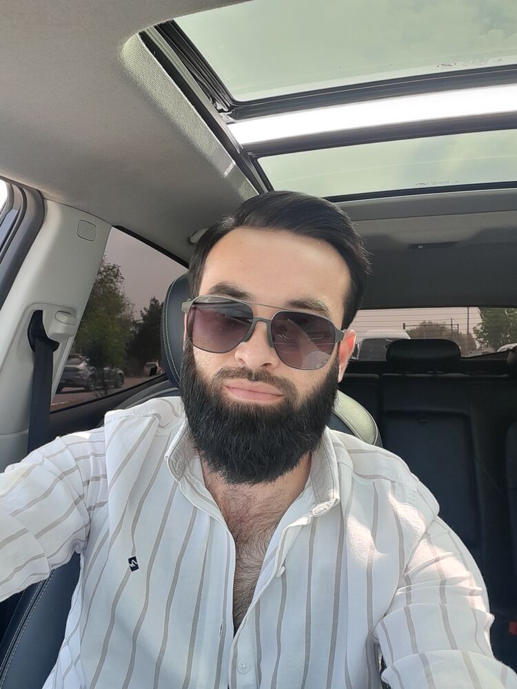  51024843  Makhmudov, 29 ,    