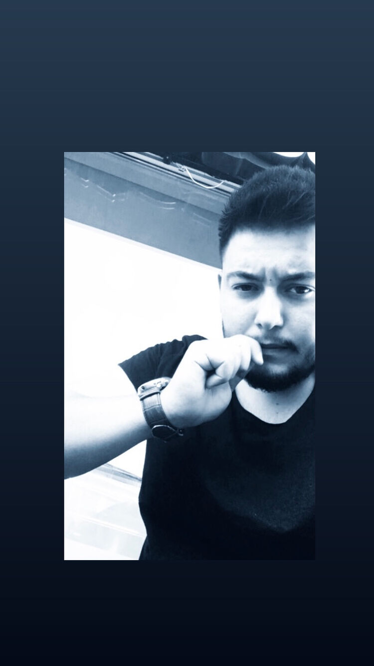   ,   Ahmet, 31 ,   ,   