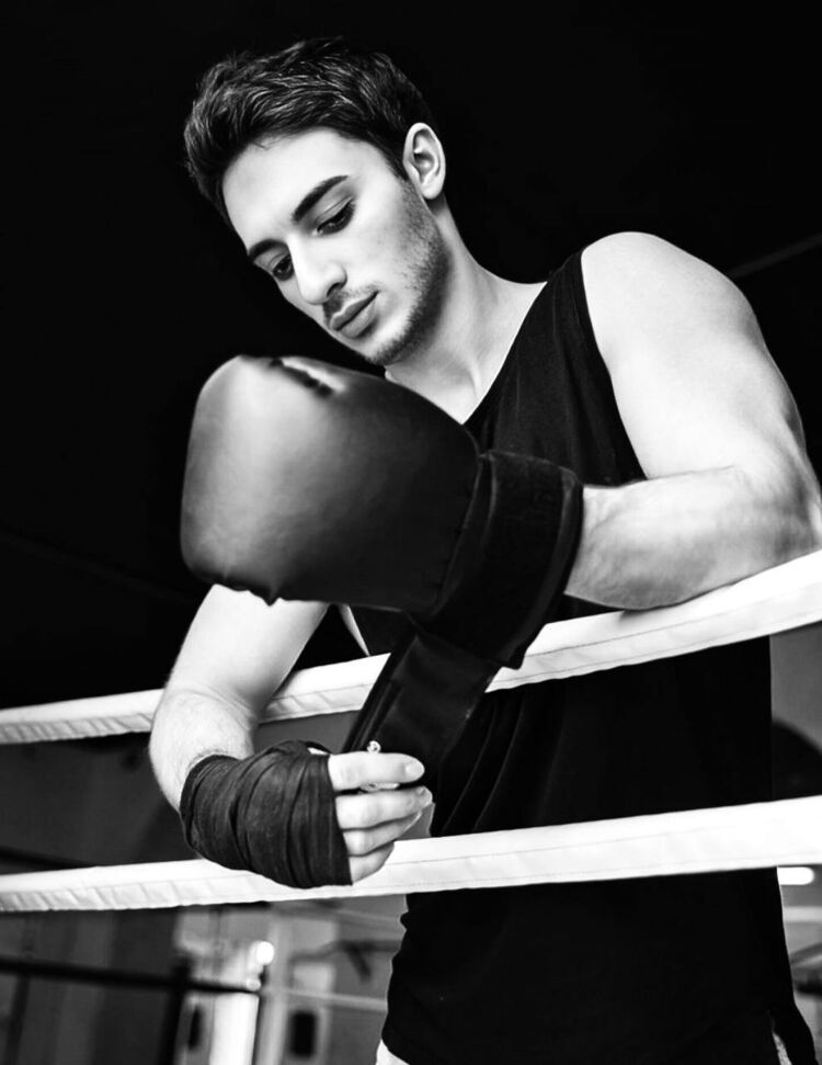 ���� 40083563 ����� �������, 24 ����, ���� ���������� � ����������