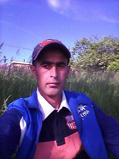  44448473  Ko, 41 ,    