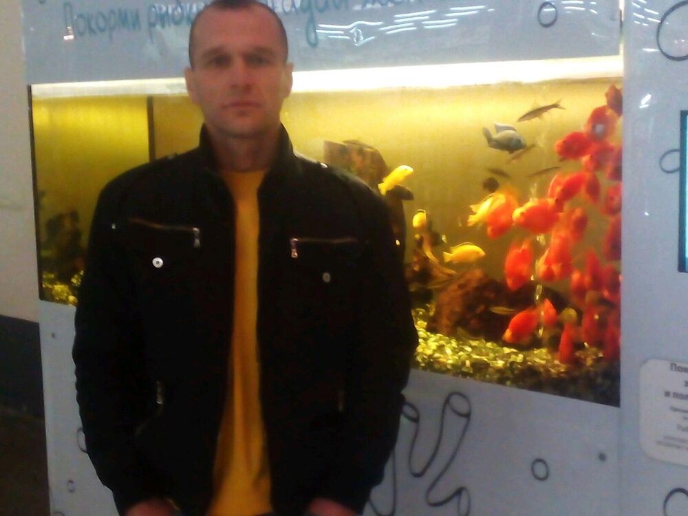  16252193  Vasili, 42 ,    