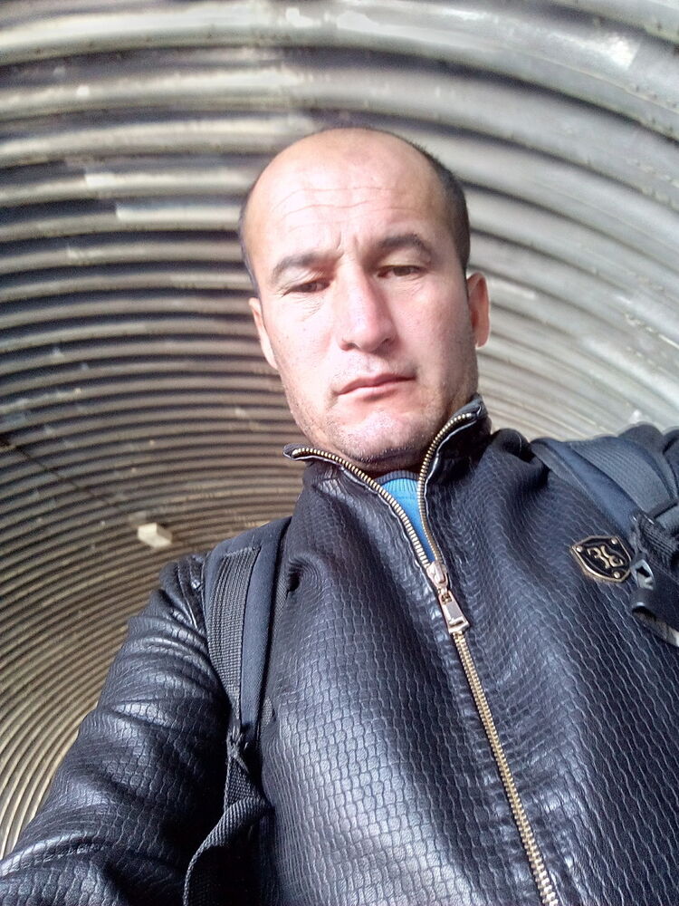  17427923  Ravshan, 44 ,    