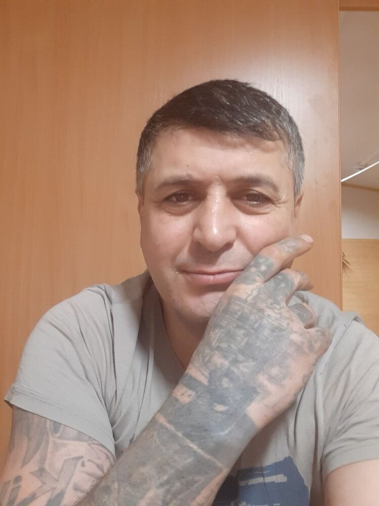  19266743  Mirzahan, 50 ,    