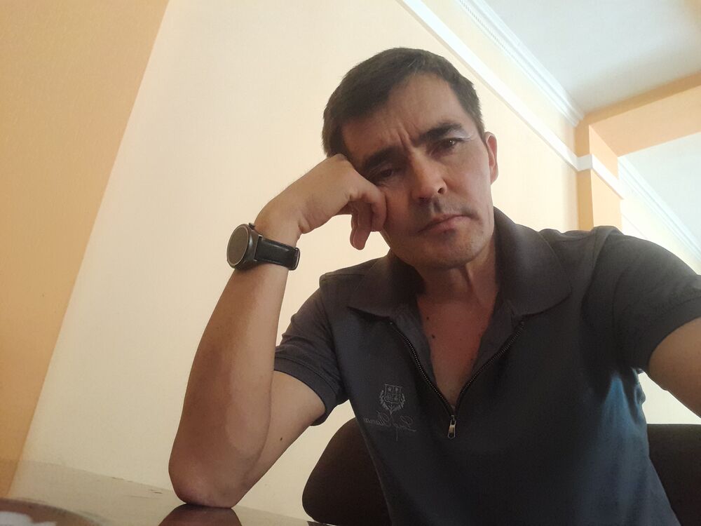  43336303  Husan, 43 ,    