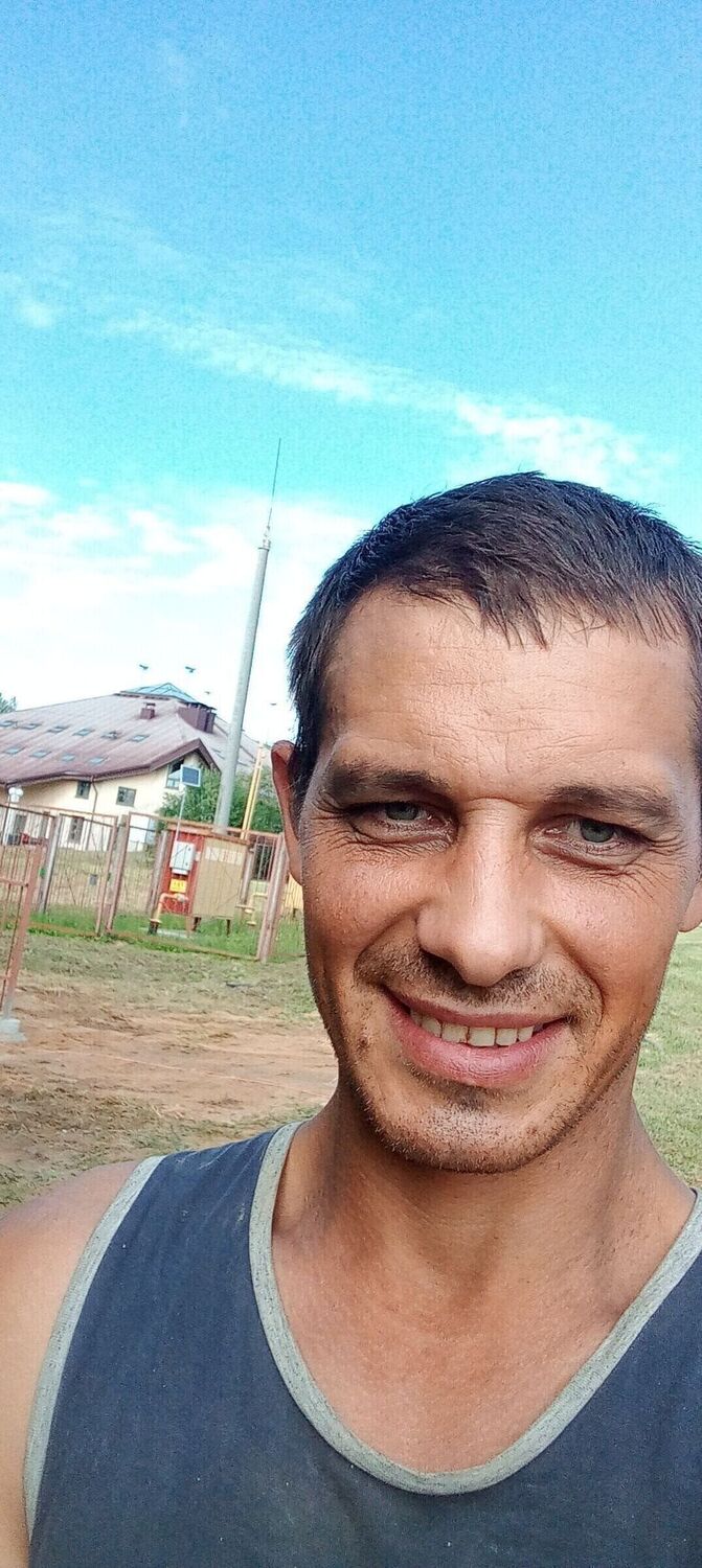  44978603  Slava, 36 ,    