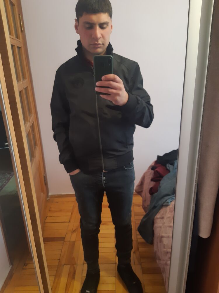  28117673  , 24 ,    