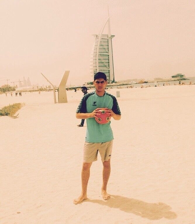 ,   Ali, 32 ,   ,   , c 