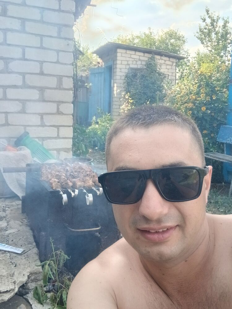  44987943  , 37 ,    