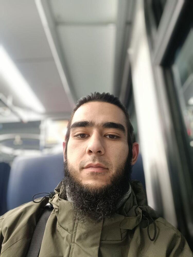 52261083  , 31 ,    