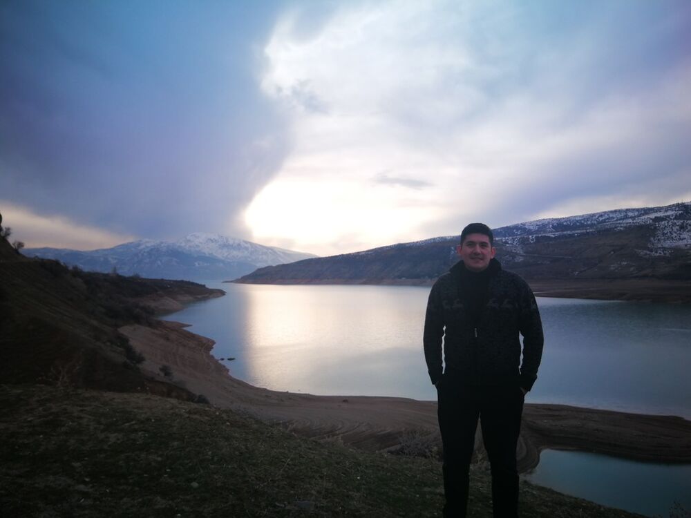  19252723  Farruh, 34 ,    