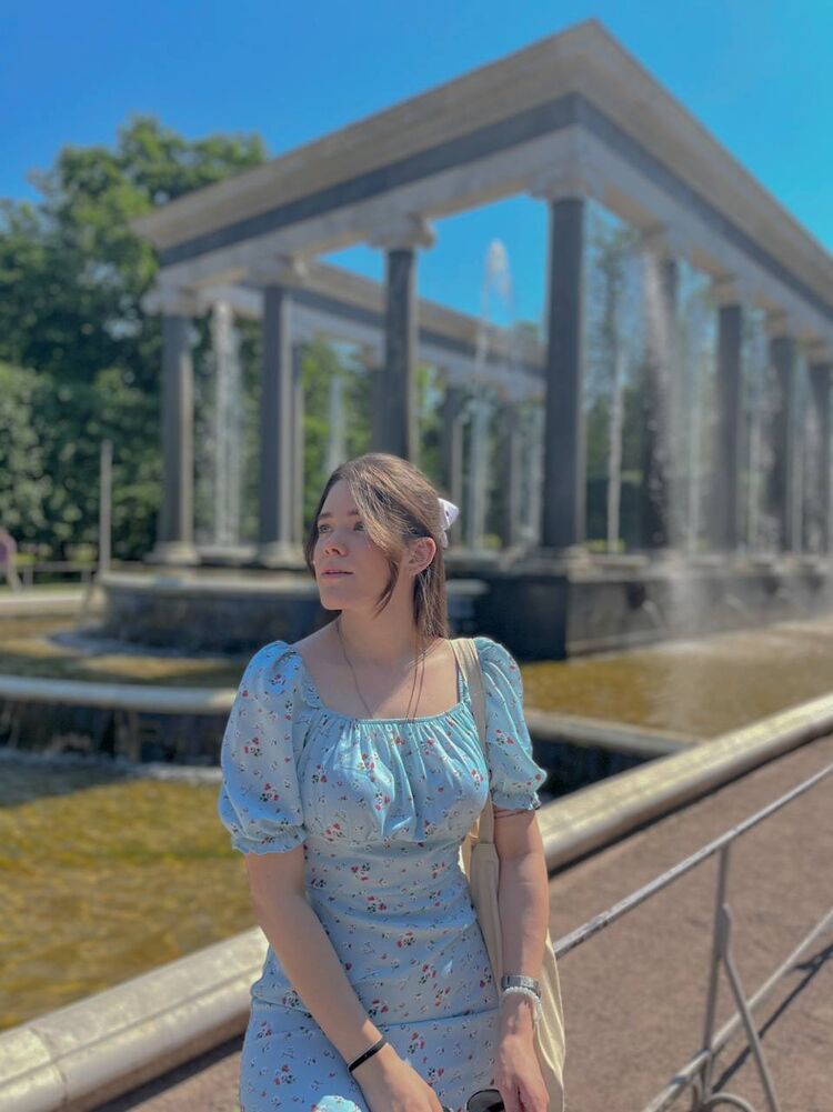  28559513  , 24 ,    -