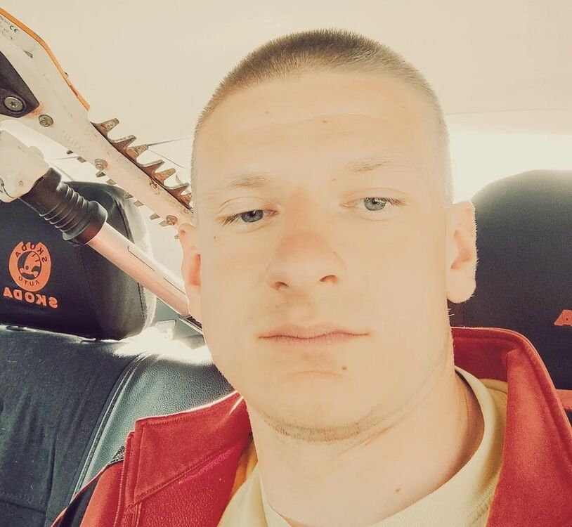  36703393  , 28 ,    