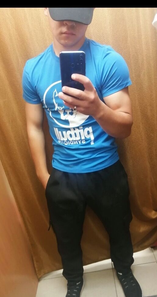  ,   Rinat, 22 ,     , c , 