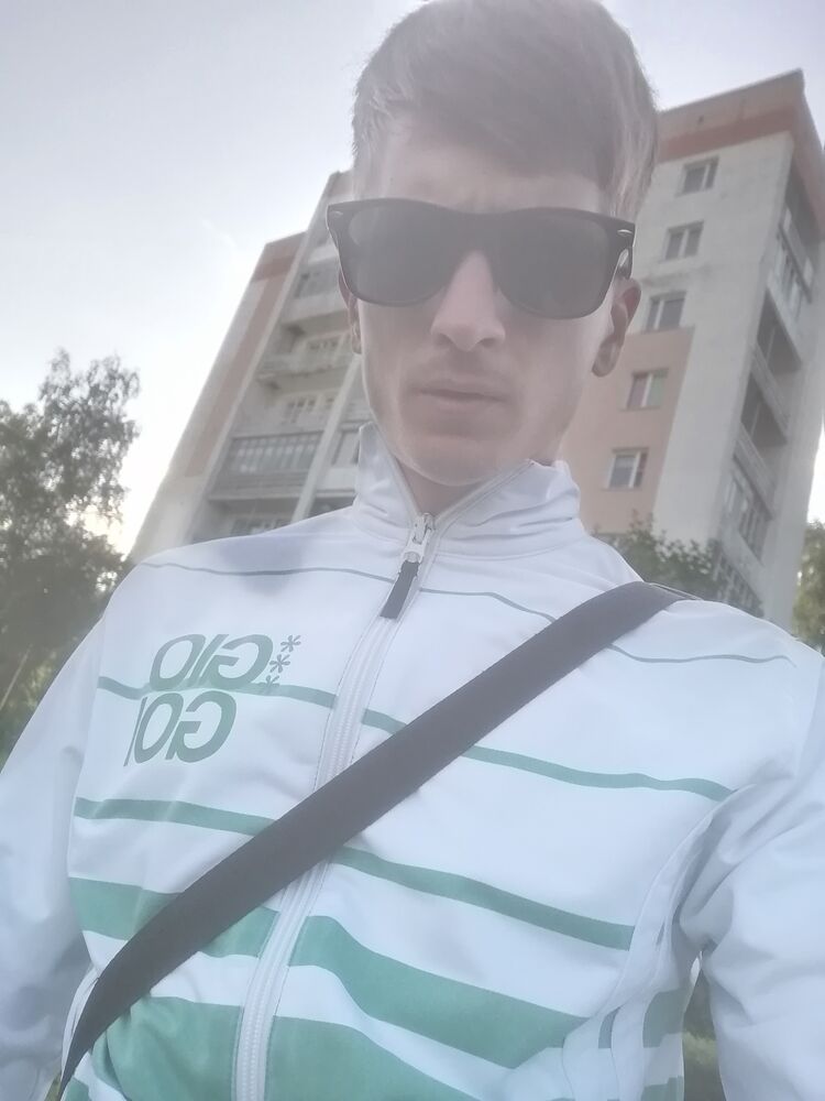  26677333  Vittorio, 29 ,    