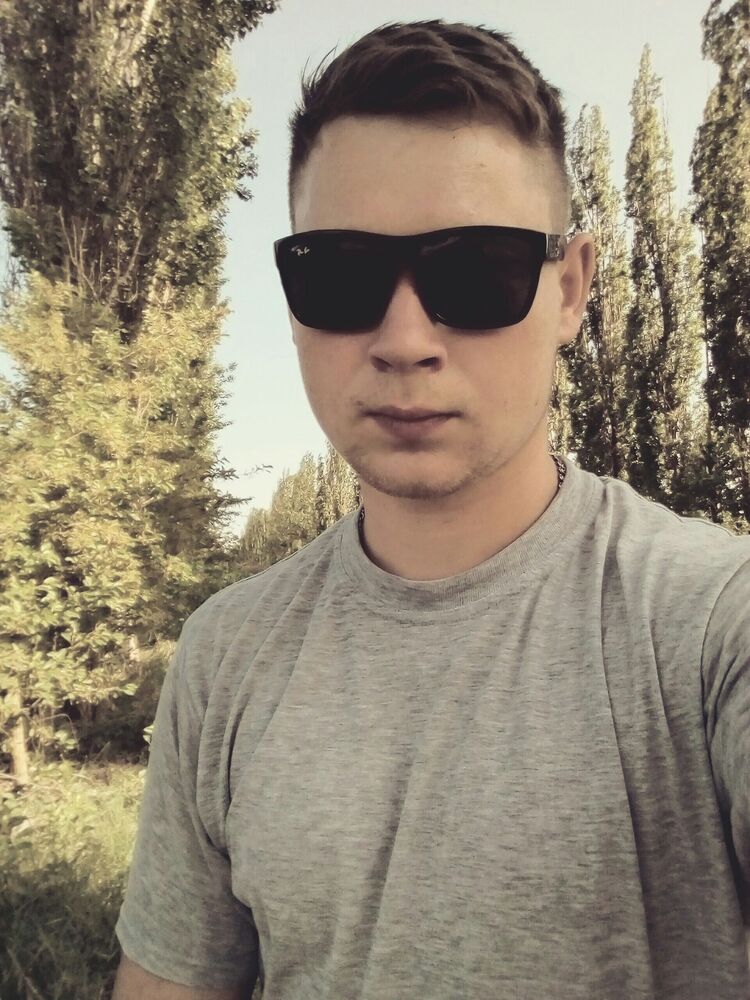  42964413  Alex_d, 27 ,    