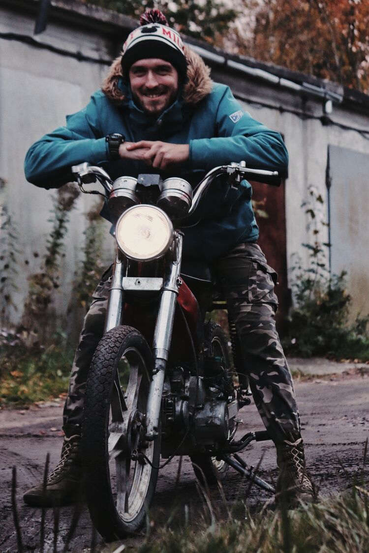  42031013  Andrey, 26 ,    