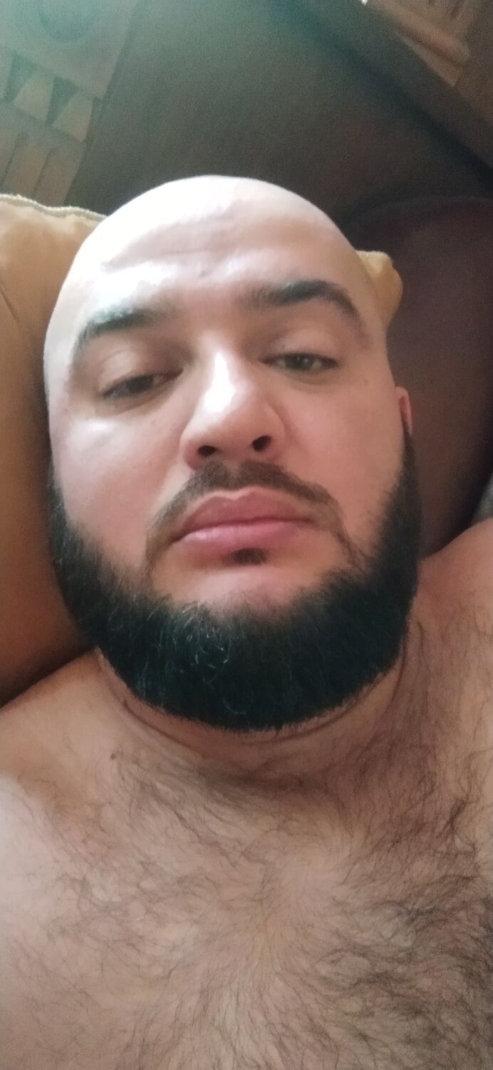 38037093  , 42 ,    