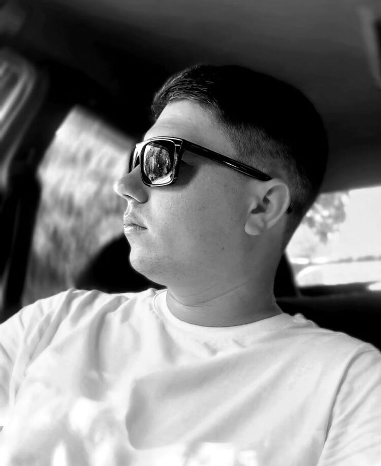  ,   Mark, 28 ,   ,   