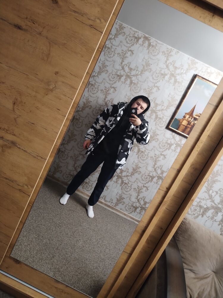  47686193  , 21 ,    