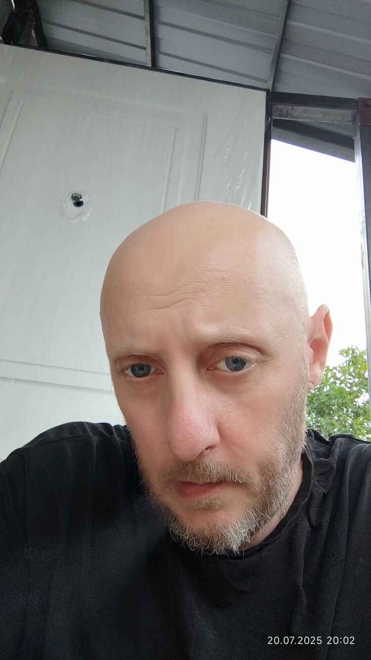  53048823  , 44 ,    