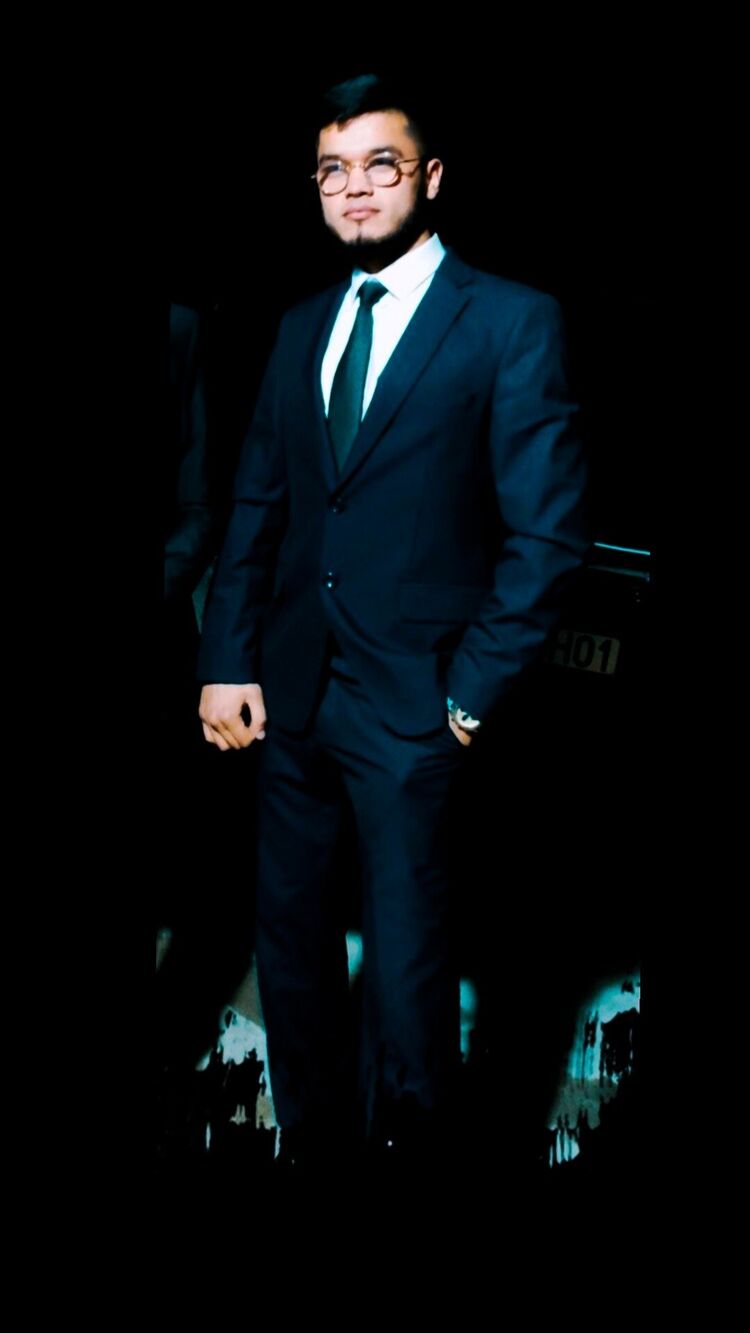  33577773  Abdukodir, 25 ,    