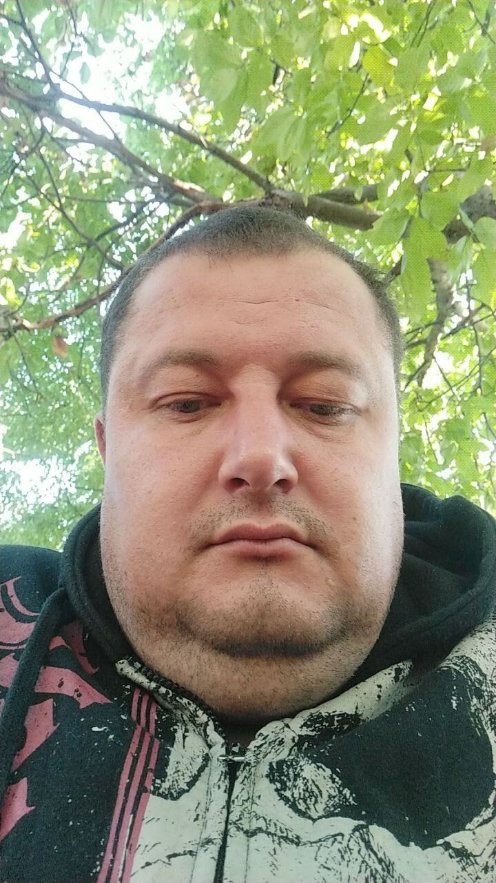  44423153  Vasile, 37 ,    