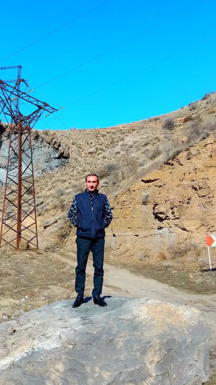  46475613  Tigran, 44 ,    
