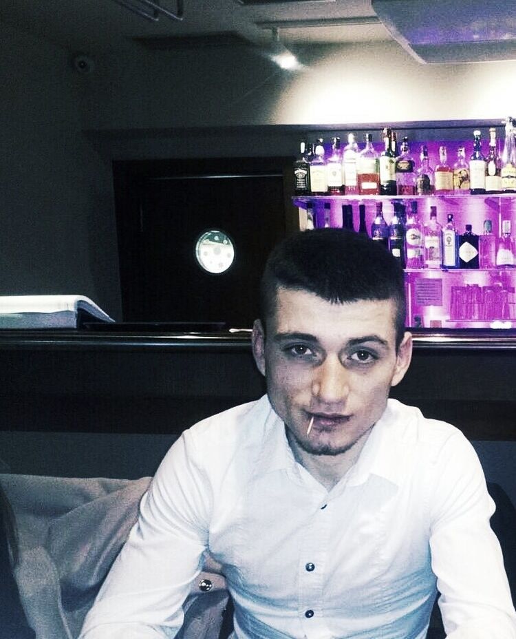  Praha,   Valerka, 32 ,   ,   