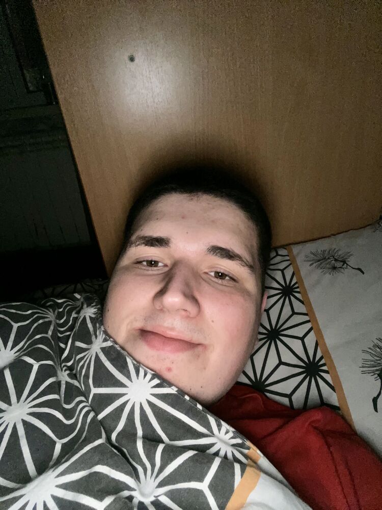 40254613  , 21 ,    