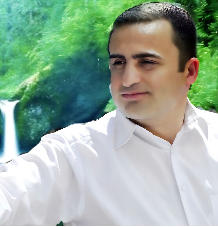  54242043  Rauf, 49 ,    