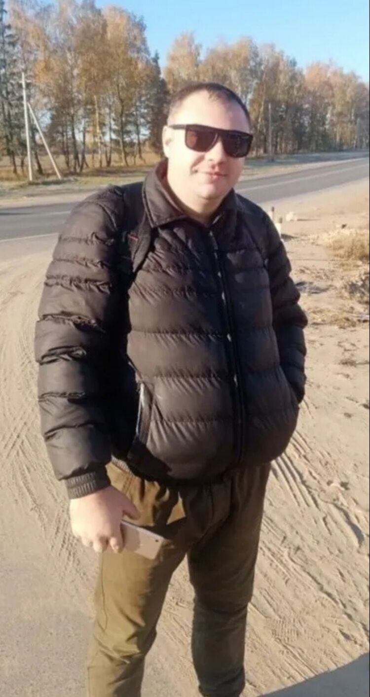  52525343  , 33 ,    