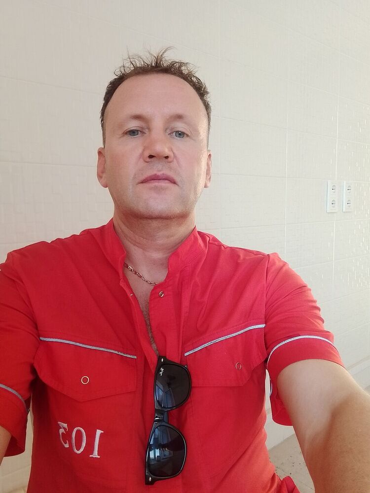  Malaga,   Vova, 52 ,   ,   , c , 