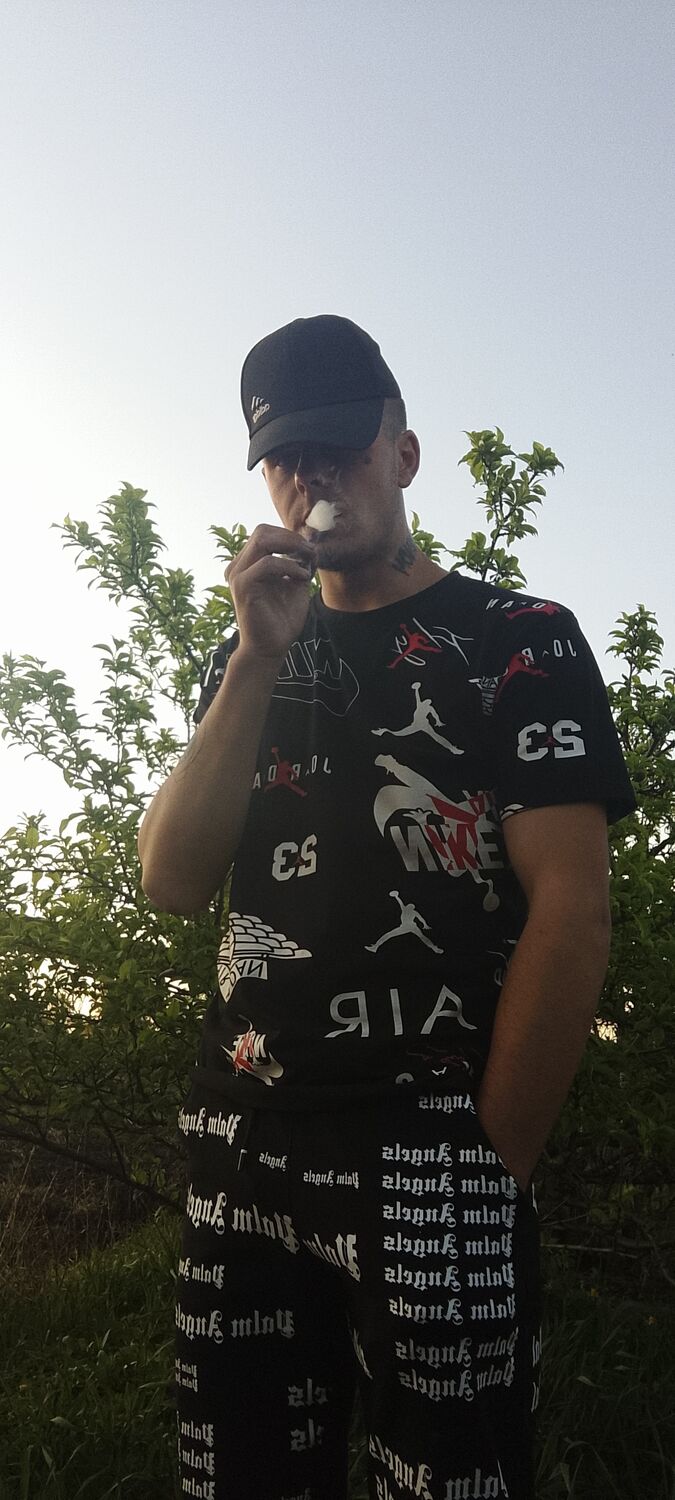  34764863  , 24 ,    
