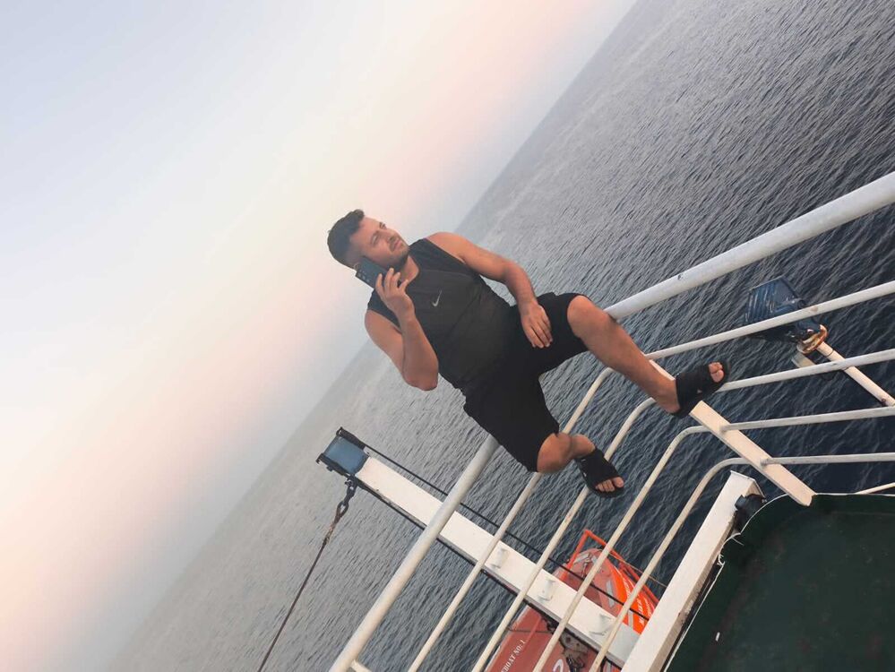  53632243  Yilmaz, 34 ,    