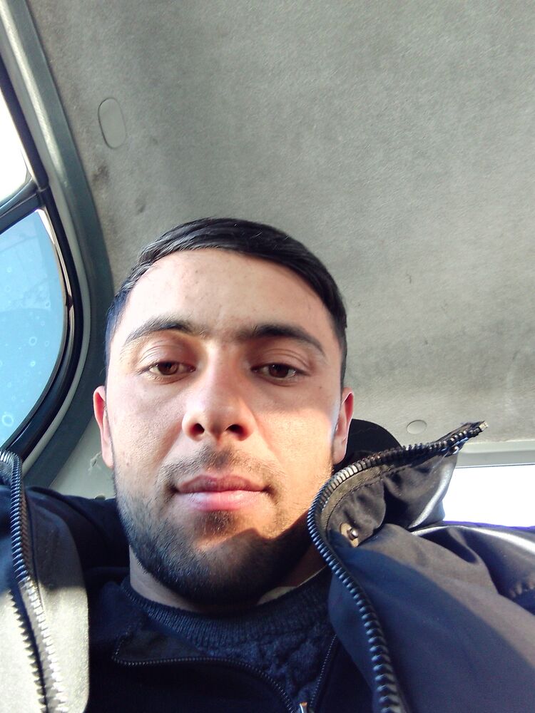  33213543  Rakhmon, 31 ,    -