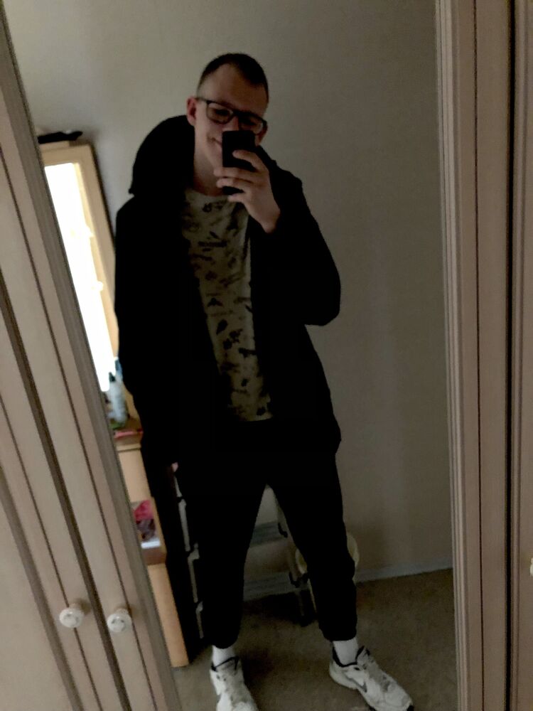  28103713  , 25 ,    