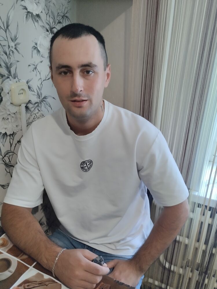  46184563  , 28 ,    