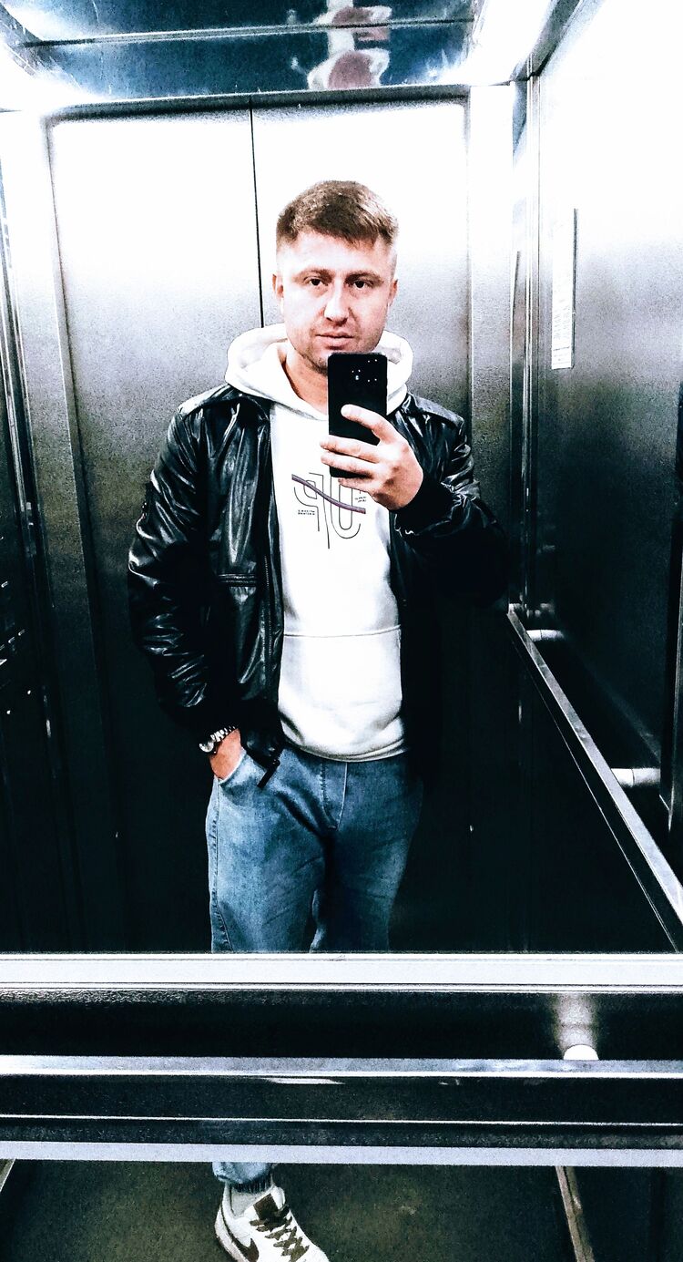  46977183  , 34 ,    