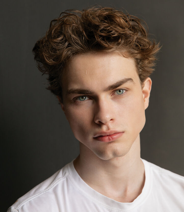 36275143  Vadim, 25 ,    