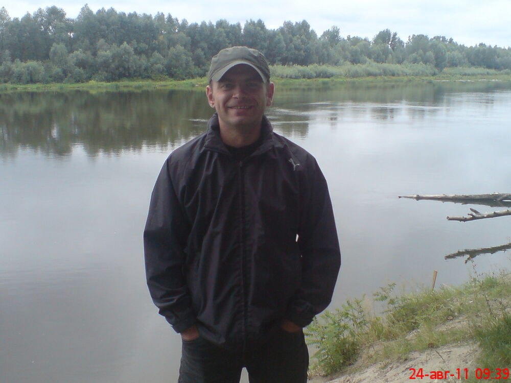  10378253  Aleksandr, 46 ,    