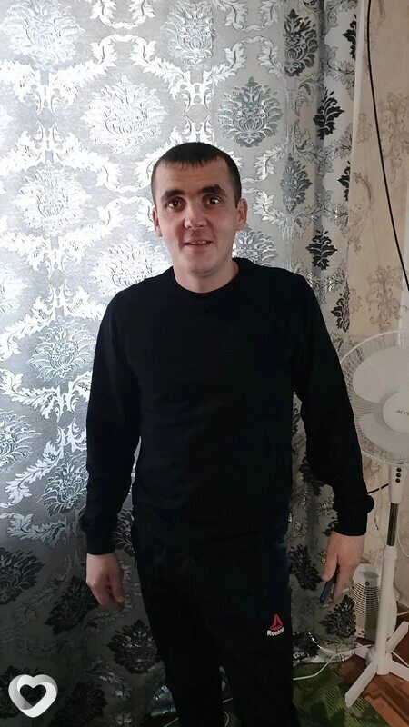  42973773  Artem, 34 ,    