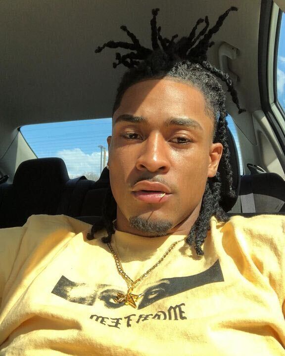  30077553  Andrew, 26 ,    