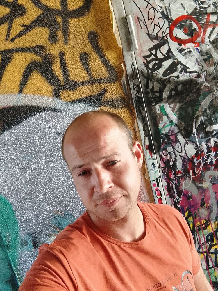  43476253  , 33 ,    