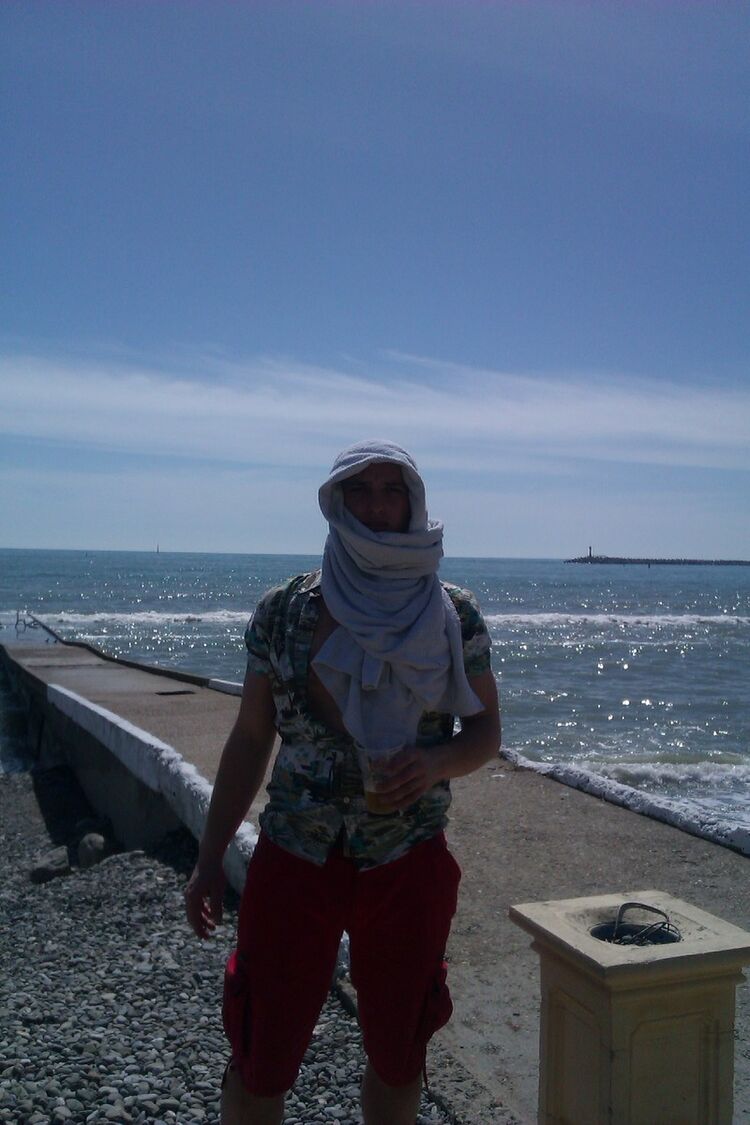  6057763  Darko, 39 ,    